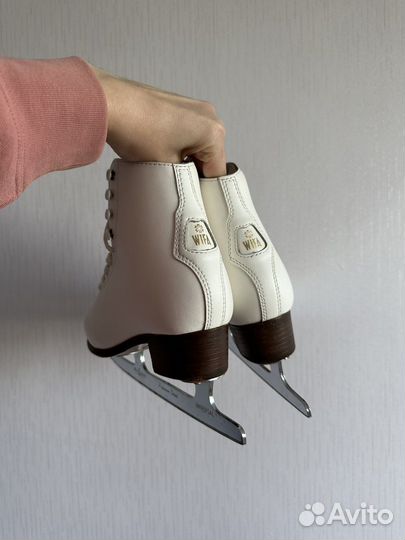 Коньки Wifa