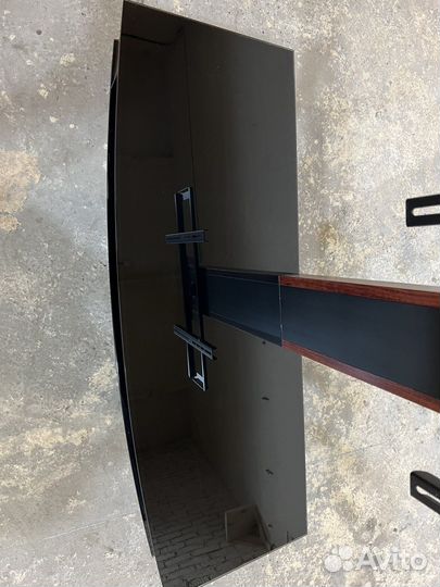 Подставка для телевизора