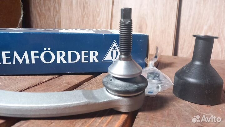 Рулевой наконечник левый Volvo S60 S80 V70II