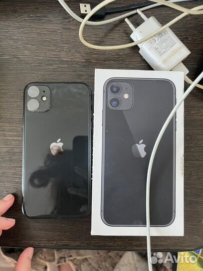 Телефон iPhone 11