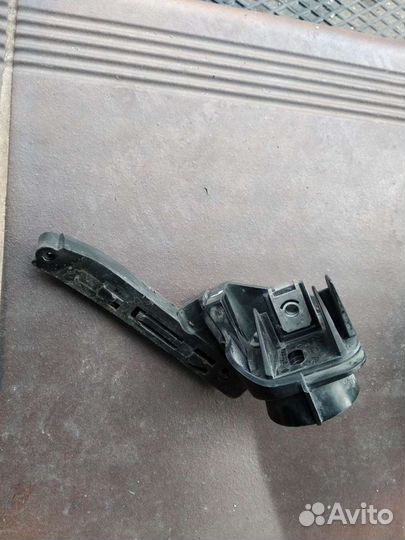 BMW E92 E93 Крепление крыла левое