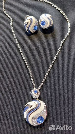 Комплект серьги и подвеска на цепочке и шнурке