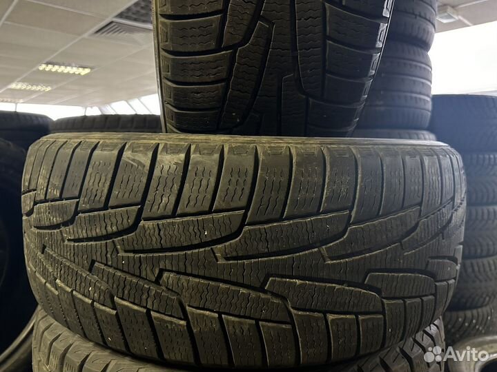 Kumho I'Zen KW31 235/55 R18 104R