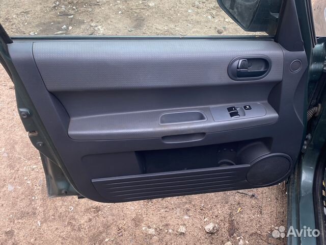 Митсубиси colt салон