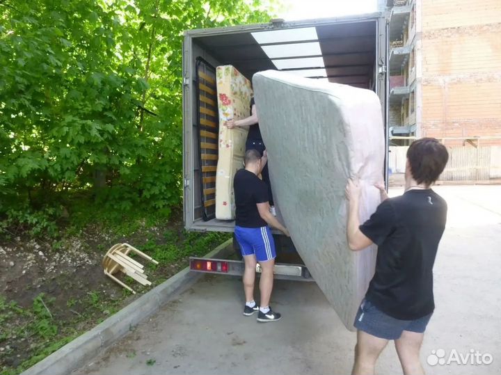 Грузчики. Бригада грузчиков. Рабочие руки