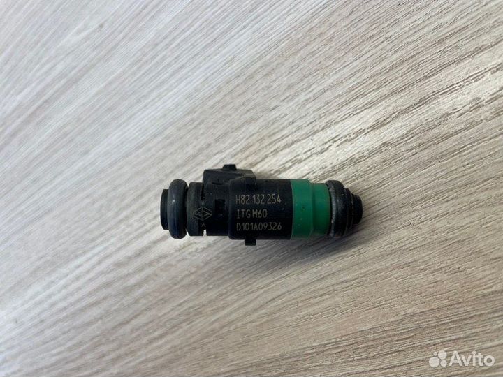 Форсунка топливная Renault Duster