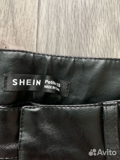 Кожаные шорты