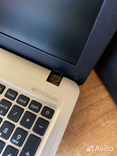 Ноутбук asus d540m