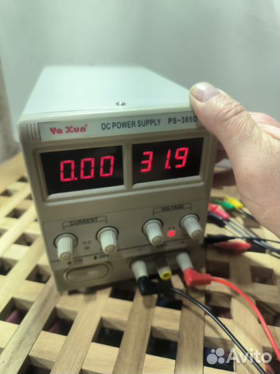 Лабораторный источник питания PS-305D