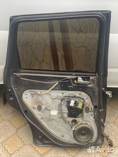 Задняя левая дверь Ford C-max 07-12 4377