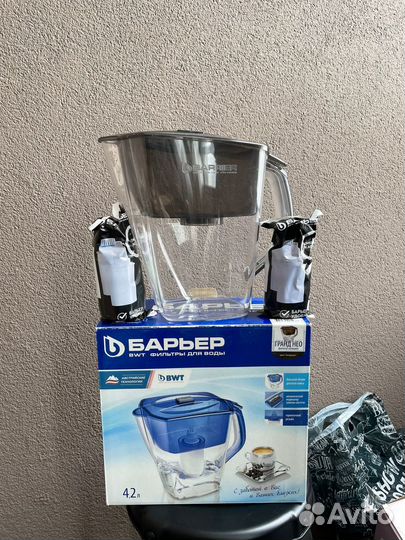 Фильтр-кувшин Барьер с индикатором и смен. фильтр