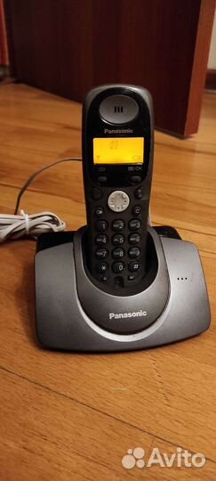 Телефон Panasonic KX-TG1105RU