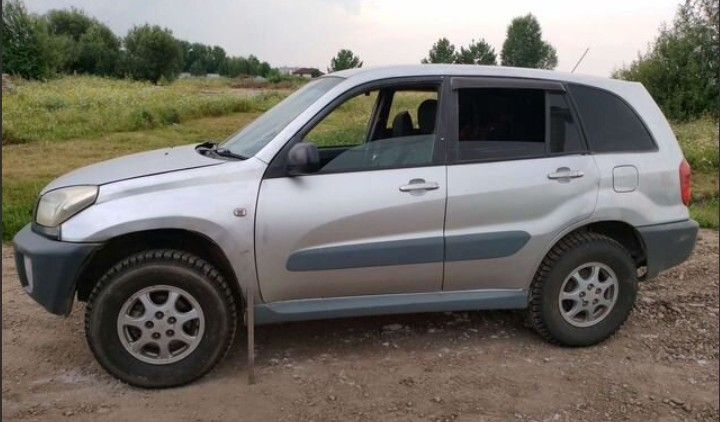 Toyota RAV4: фото владельца