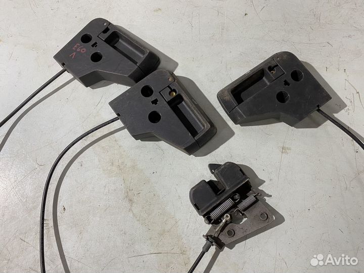 Ручки откидывания задних сидений BMW 5 E60