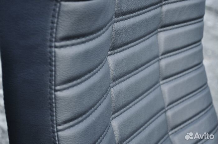 Офисное кресло 