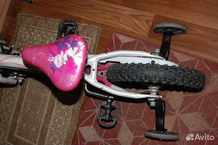 Детский четырехколесный велосипед Scott Contessa