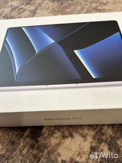 14 inch MacBook Pro with Apple M2 max chip новый