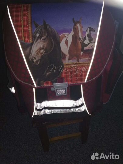 Рюкзак школьный