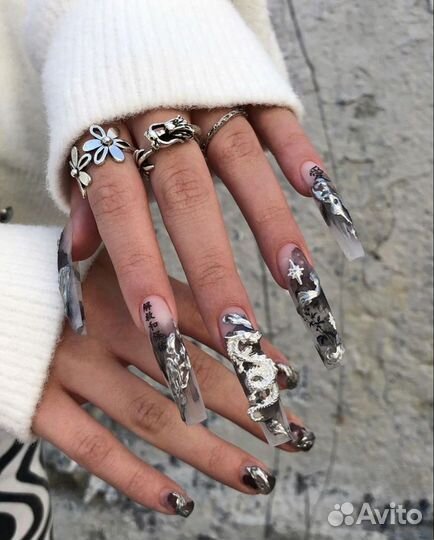 Требуется модель для наращивания ногтей акрилом
