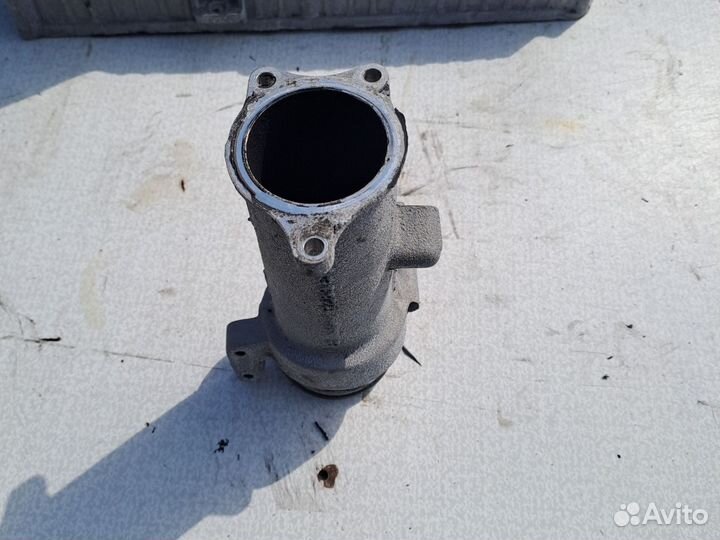 Патрубок мотора Mercedes OM 628. 400cdi