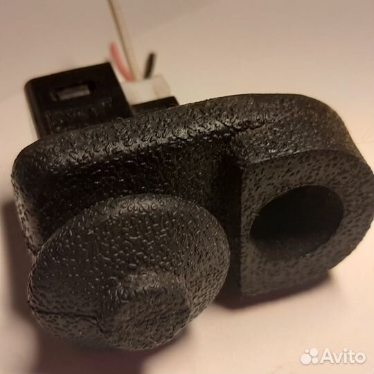 Выключатель в дверь Nissan