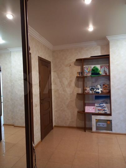 3-к. квартира, 90 м², 14/14 эт.