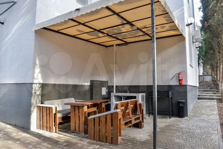 Дом 180 м² на участке 1 сот.