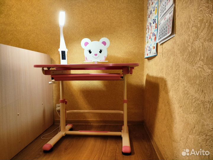 Письменный стол детский