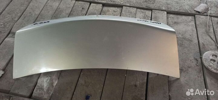 Рено Логан крышка багажника