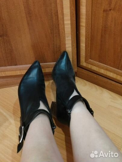 Ботинки осенние 37