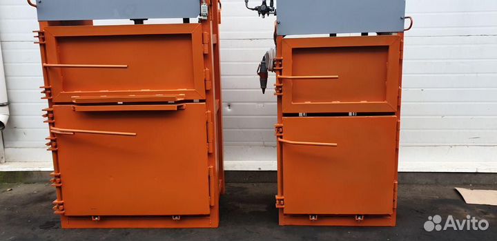 Пресса для макулатуры, пластика,текстиля 8т и 20т