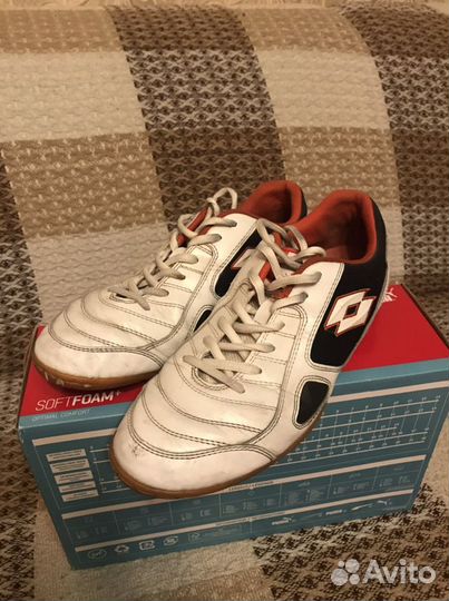 Футзальные бутсы Lotto р-р 42