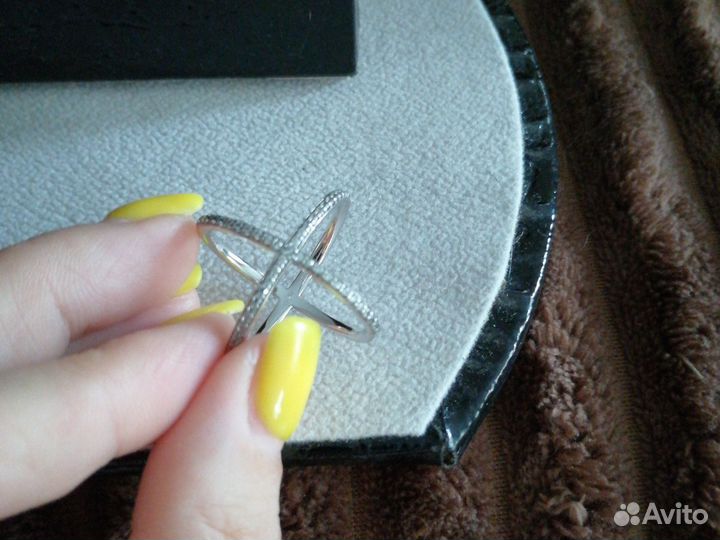 Серебряное кольцо