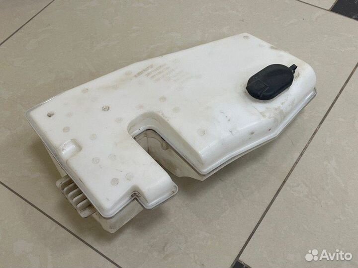 Бачок омывателя Лада Ларгус R90 K4M 490 2014