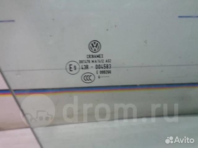 Стекло двери передней правой VW Jetta 2005-2011