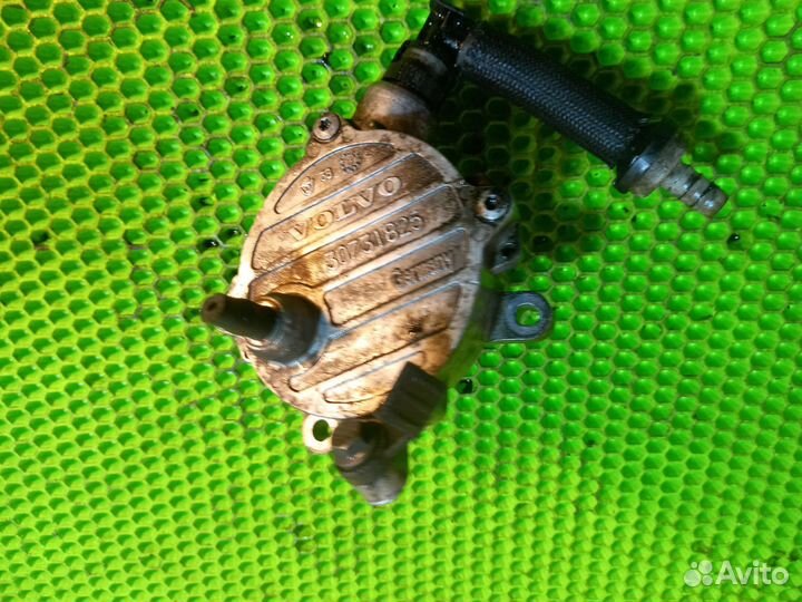Насос вакуумный Volvo XC90