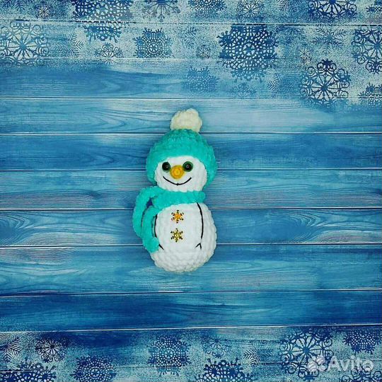 Снеговик вязаный елочная игрушка поделка в сад