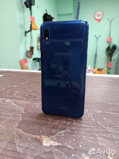 Samsung Galaxy A10, 2/32 ГБ