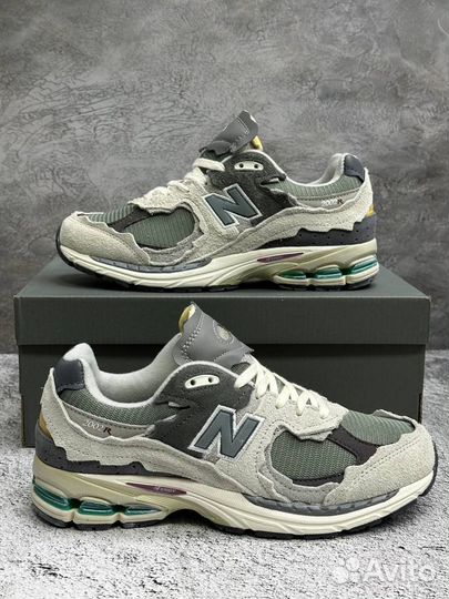 Кроссовки New Balance 2002R унисекс