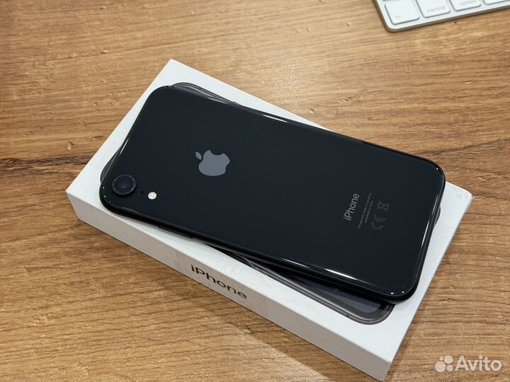 iPhone Xr, 64 ГБ