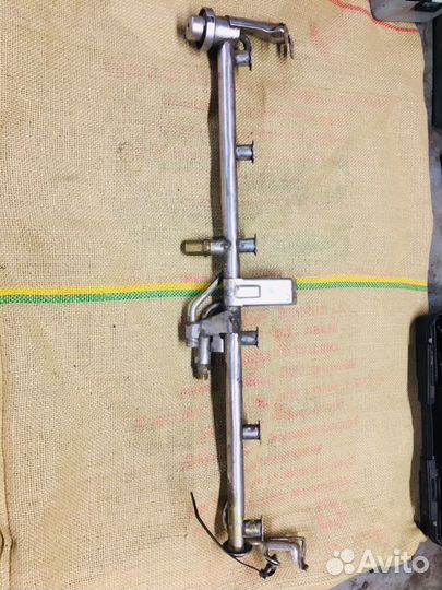 Топливная рампа Mercedes M104