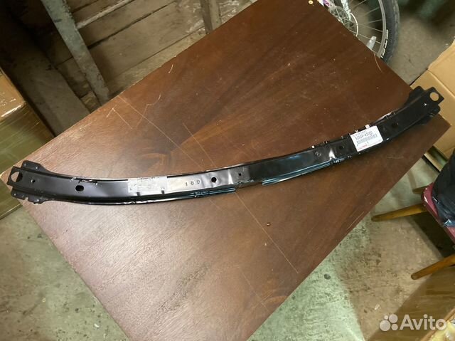 Усилитель бампера Toyota Rav4 30 2010-2012