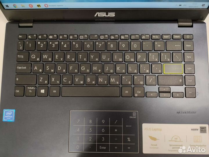 Ноутбук Asus 4gb/128gb