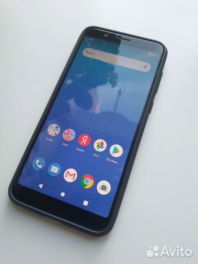 Телефон Asus zb602kl