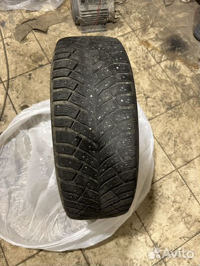 Michelin X-Ice XI2 205/55 R16