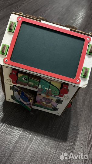 Бизиборд домик