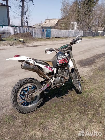 Продам моцикл Судзуки Джебел 250