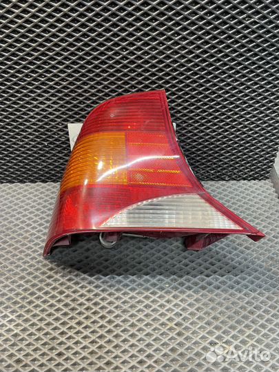 Фонарь задний левый Ford Focus 1 рест 2003 седан