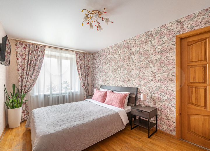 2-к. квартира, 53 м², 3/9 эт.