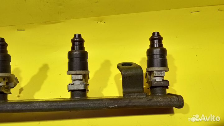 Рампа топливная для Mitsubishi Colt Z34